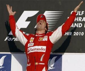 Puzzle Fernando Alonso πανηγυρίζει τη νίκη του στο Grand Prix του Μπαχρέιν (2010)